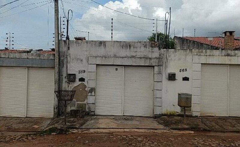 Casa de 68,51 m² com terreno amplo