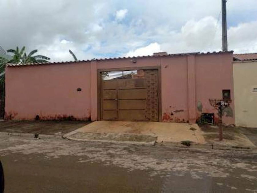 Casa Padrão Ocupada em Jardim São Lucas com 275 m²