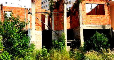 Terreno amplo de 369m² com ótima localização e potencial de valorização