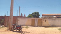 Casa com 2 quartos, 57,39 m², terreno de 151,25 m²