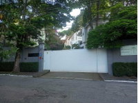 Casa em condomínio com 549m², ocupada, 273m² de terreno