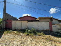 Casa com 2 quartos, 1 banheiro, vaga de garagem e 47,23m² privativos