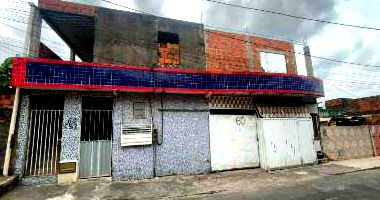 Casa Ocupada com Ação Judicial em Camaçari/BA