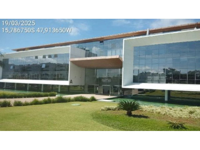 Sala Comercial Moderna com Vaga de Garagem em Brasília/DF