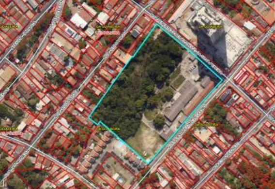 Terreno com 3.697m² em Cuiabá, MT