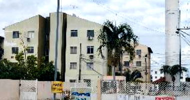 Apartamento com 1 vaga em Campos dos Goytacazes/RJ