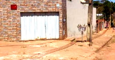 Casa com 2 Quartos em Santo Antônio do Descoberto/GO