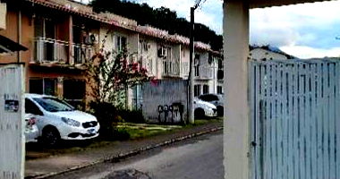 Casa com 2 quartos, 2 banheiros e 51,37m² área privativa
