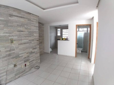 Casa em Condomínio com 2 Quartos e 1 Vaga