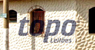 Casa com 5 cômodos e garagem em Mogi Mirim/SP