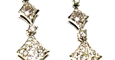 Brinco de Ouro 18k com Diamantes