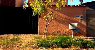 Casa 2 quartos, 1 banheiro, 1 vaga, 64,98m² construída, terreno 130m²