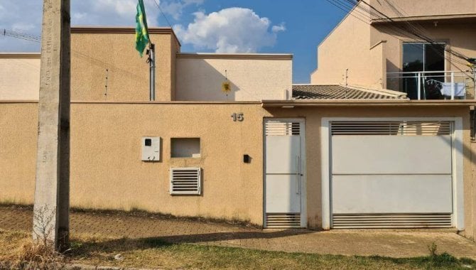 Casa com 2 quartos e 2 banheiros, 84 m², ocupada