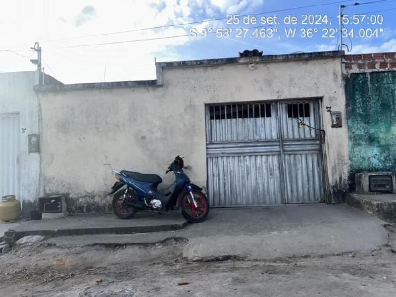 Casa com 2 Quartos e 1 Vaga em Teotônio Vilela