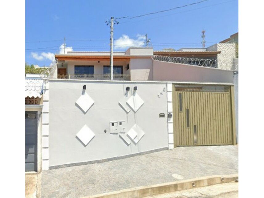 Casa ocupada com 2 quartos e 1 banheiro em Itajubá/MG