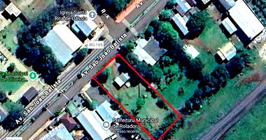 Terreno Urbano de Centro com Ampla Área