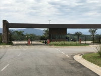 Terreno de 420m² com potencial para construção em loteamento residencial