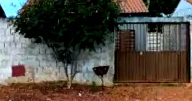 Casa em leilão com 180m² de terreno e 57.50m² construída