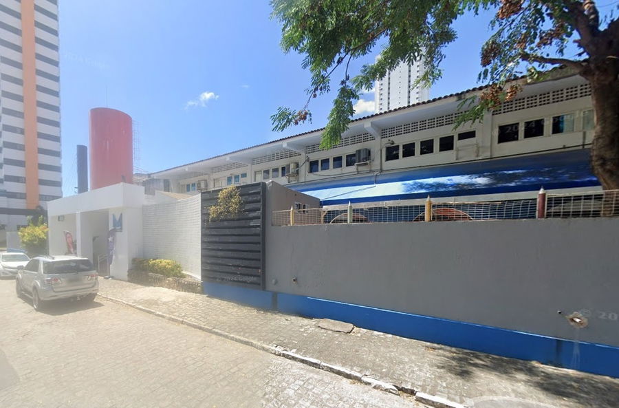 Imóvel Comercial com 4.880m² de terreno e 2.413m² construídos, Aeroclube