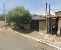 Casa com 3 quartos, 250m² de terreno, ocupada
