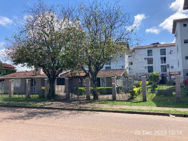 Apartamento com 2 Quartos e Varanda em Alvorada
