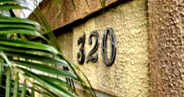 Casa Ocupada em Curitiba com 6 Quartos e 549m² de Terreno
