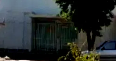 Prédio Comercial Desocupado com 300m² de Terreno