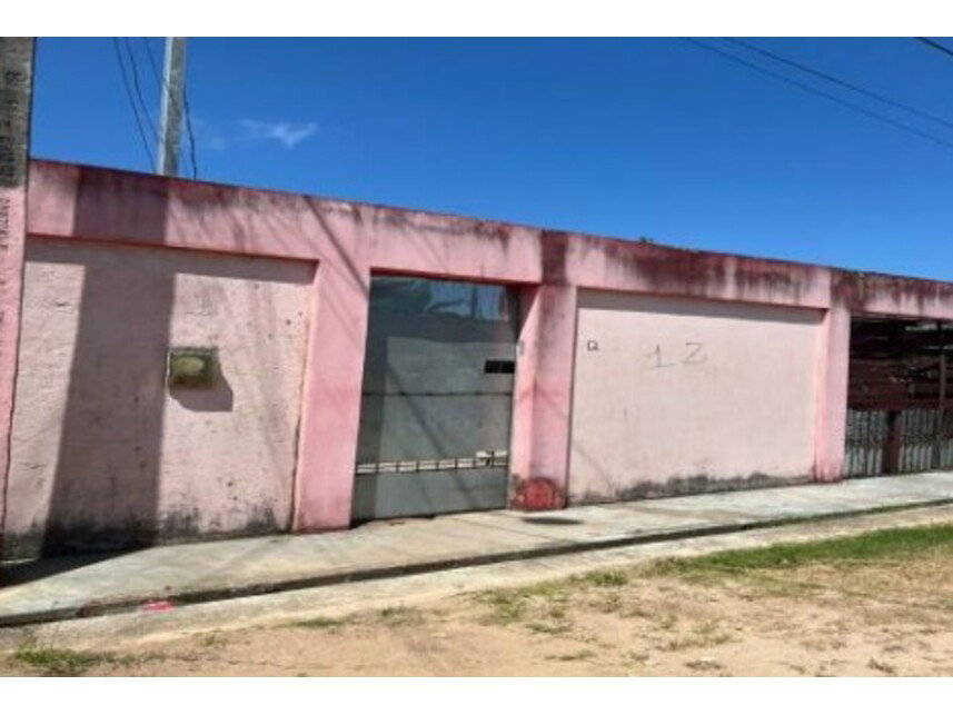 Casa com 65.52m² construídos em Lirios do Vale