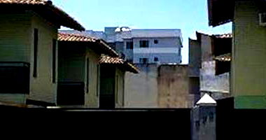 Casa no Cond. Manuella - 1 Vaga e 86,14 m²