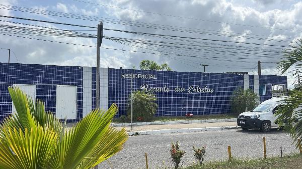 Casa com 3 quartos, 1 banheiro, 1 vaga e 63,56m² construída