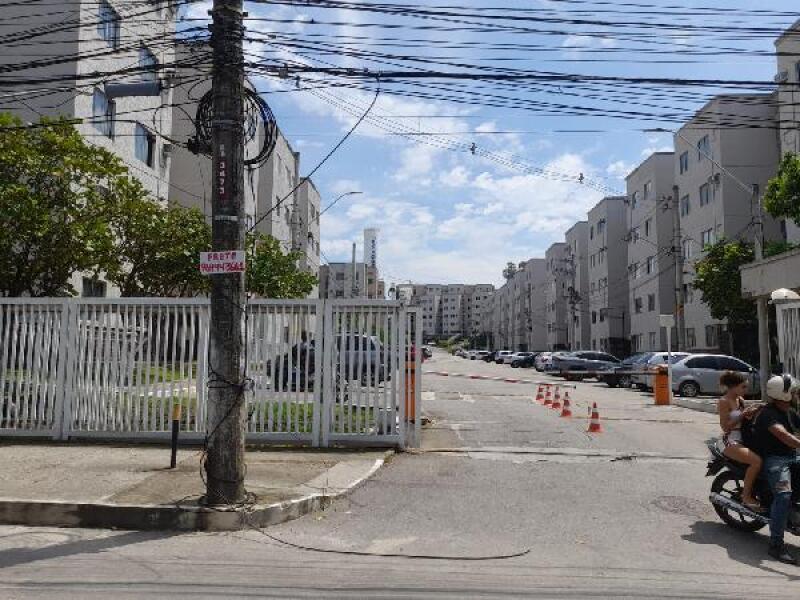 Apartamento com 2 quartos, 1 banheiro e vaga de garagem