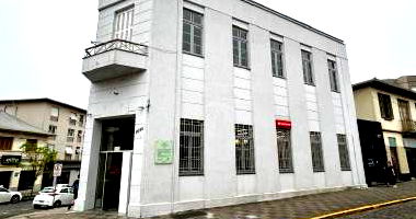 Espaçoso imóvel comercial de 567 m², desocupado e pronto para negócios