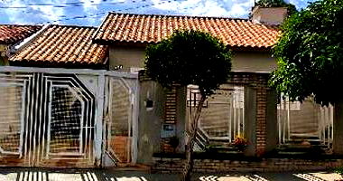 Casa com 2 Quartos e 2 Vagas em São José do Rio Preto