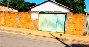Casa em Leilão com 91m² Construída em Urucuia/MG