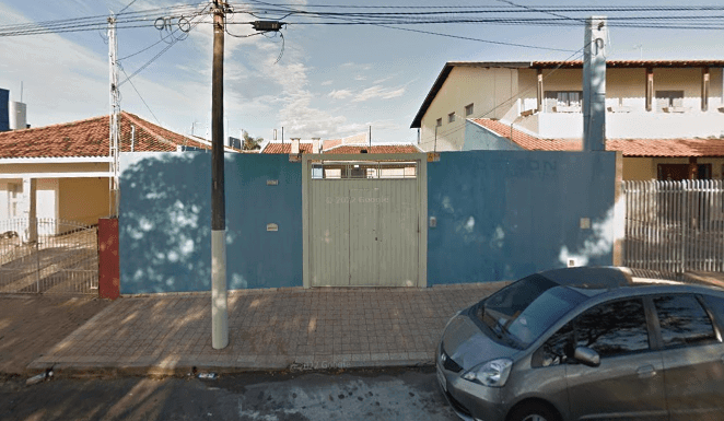Terreno com Edícula e Piscina em Marília/SP