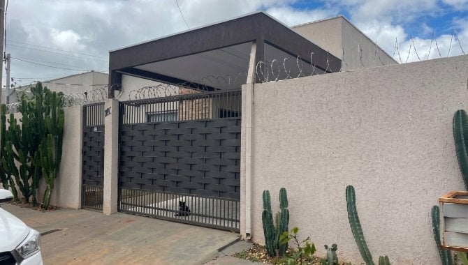Casa em Condomínio com 63 m², Ocupada, 2 Quartos, 1 Banheiro