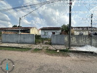 Casa com 2 Quartos e 1 Vaga em Pantanal