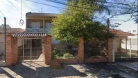 Casa 192m² ocupada em lote de 340m²