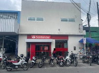 Espaçosa Ex-Agência Comercial de 385 m², Desocupada