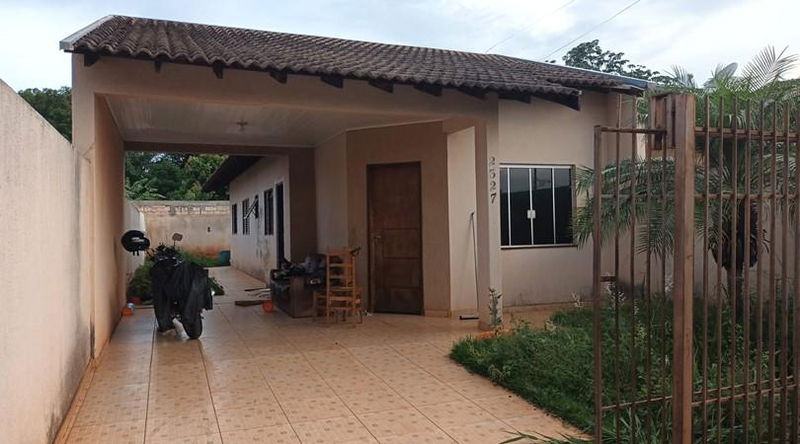 Casa residencial 72m² com 1 vaga, 2 quartos e 1 banheiro