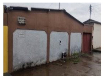 Casa ocupada com 3 quartos, 2 banheiros e 109,40 m²