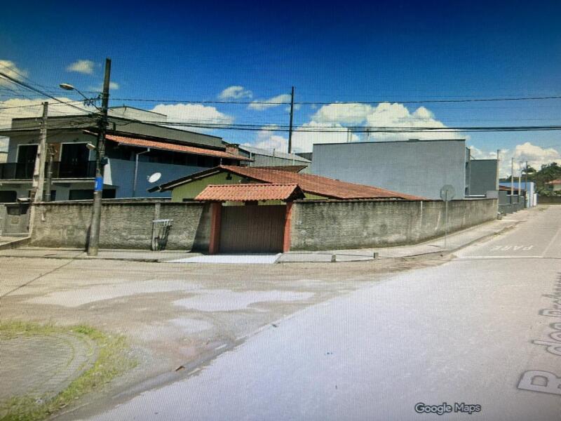 Casa de Esquina com 150m² em Joinville/SC - Oportunidade em Leilão