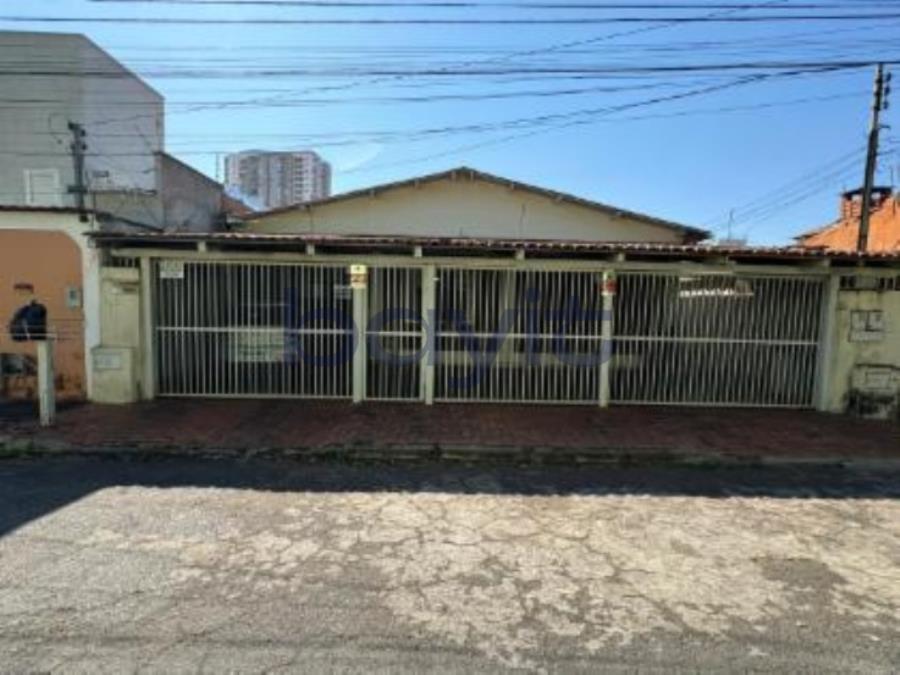 Casa com 269,79m² em Setor Coimbra, Goiânia
