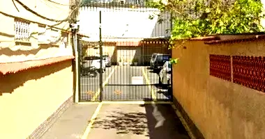 Casa em Leilão com 3 Quartos e 2 Banheiros