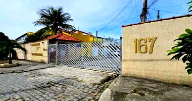 Casa Ocupada em Campo Grande com 1 Vaga de Garagem