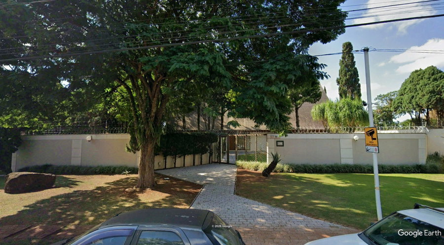 Imóvel com 4.000,59m² e 456,38m² construídos no Parque Industrial