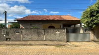 Casa residencial com 63,75m² construída, 200m² terreno, ocupada