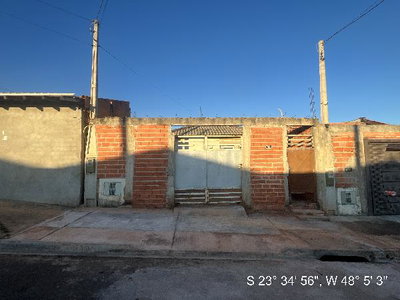 Casa 2 quartos, 2 vagas e 45 m²