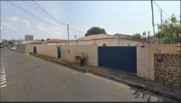 Casa em Teresina/PI com 270m² construída e 750m² de terreno