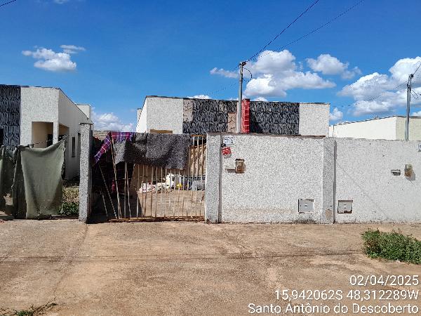 Casa 3 quartos com varanda, área construída 80m², terreno 180m²
